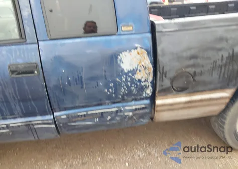 1996 Chevrolet Gmt-400 C1500 z USA, uszkodzony, nr VIN 2GCEC19R5T1130899